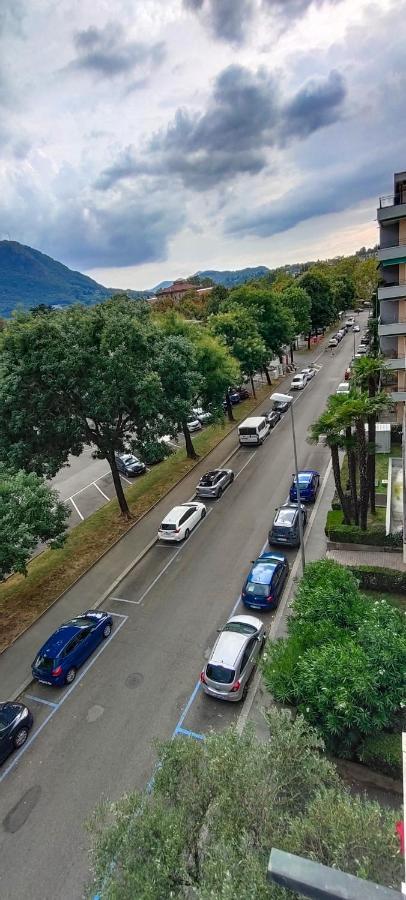 Lugano Lido - Modern And Cozy 2 Bedroom 2 Bathroom Apartment With Top Masterchef Kitchen At The Lugano Lido Touristic And Convention Area. Luaran gambar